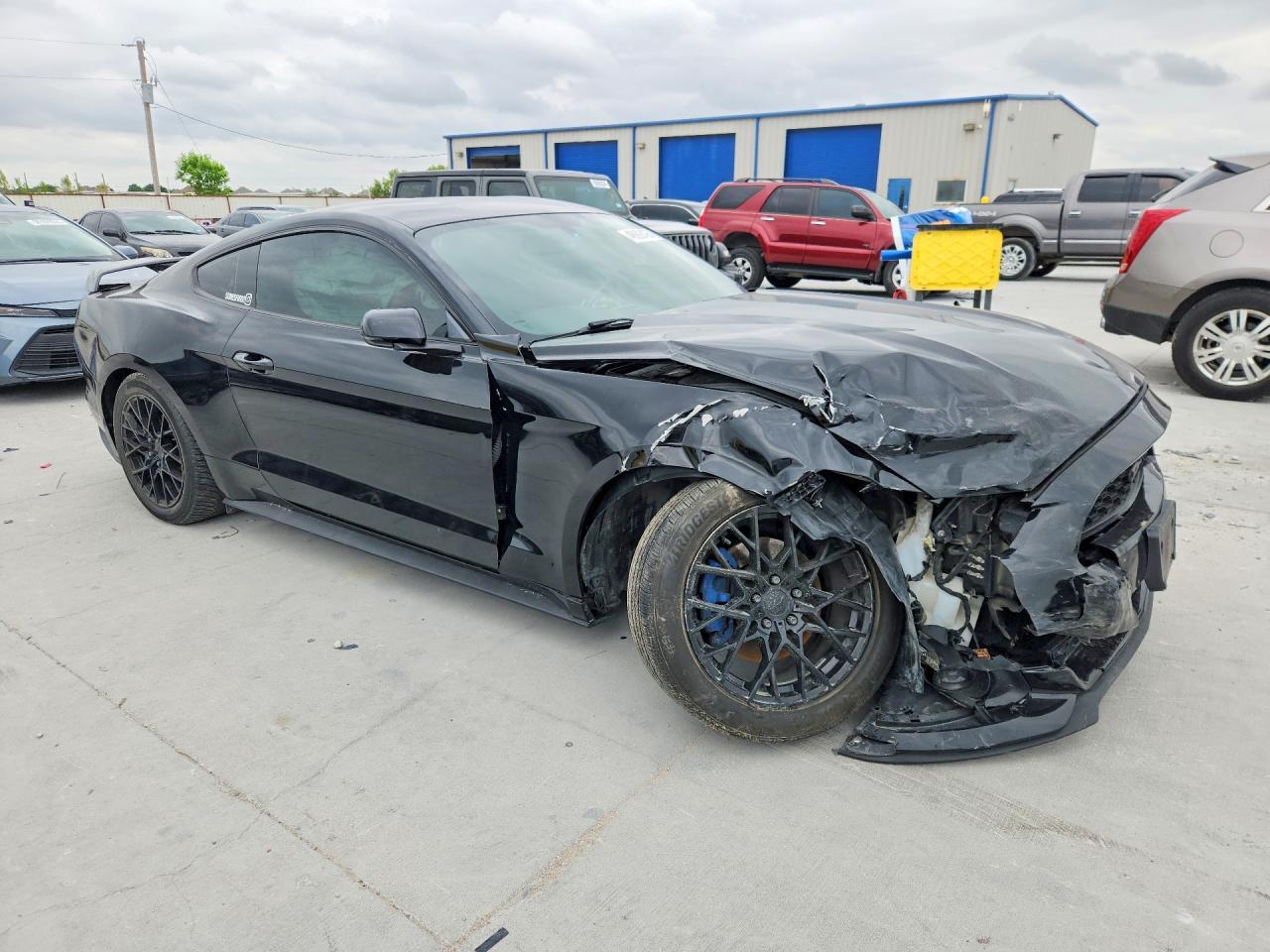 2016 Ford Mustang - zdjęcie 4