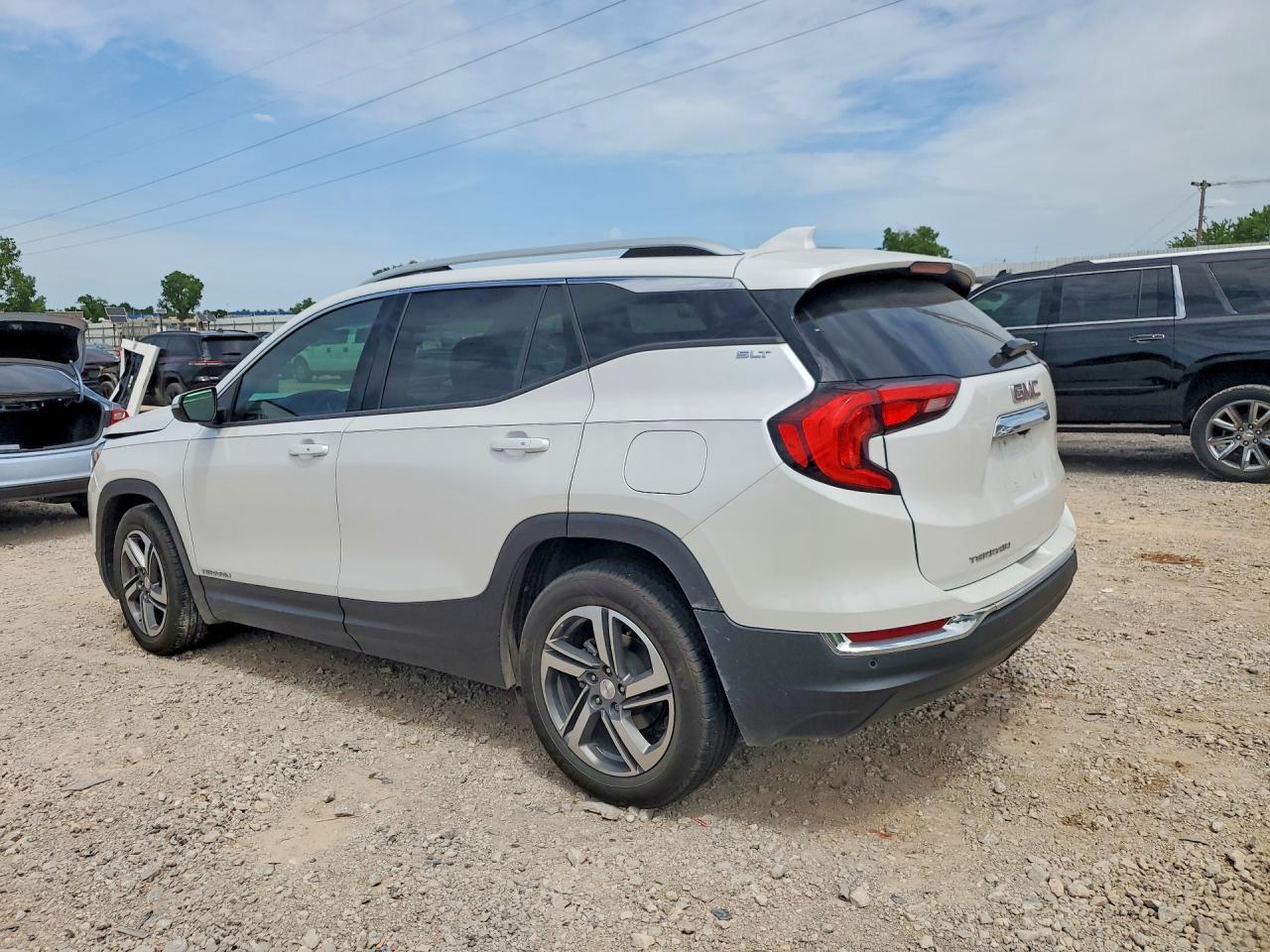 2021 GMC Terrain Slt - zdjęcie 2