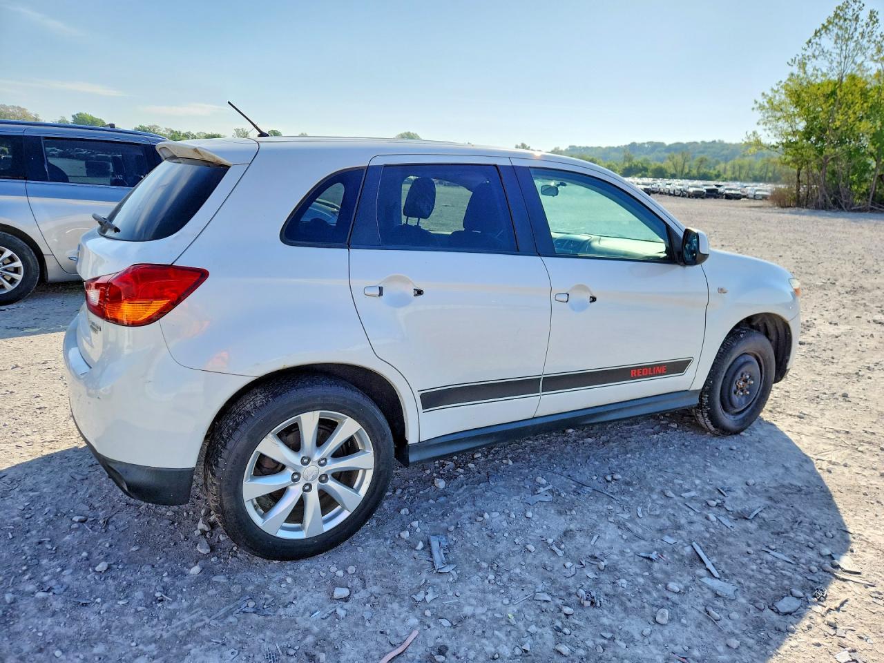 2014 Mits Outlander - zdjęcie 3