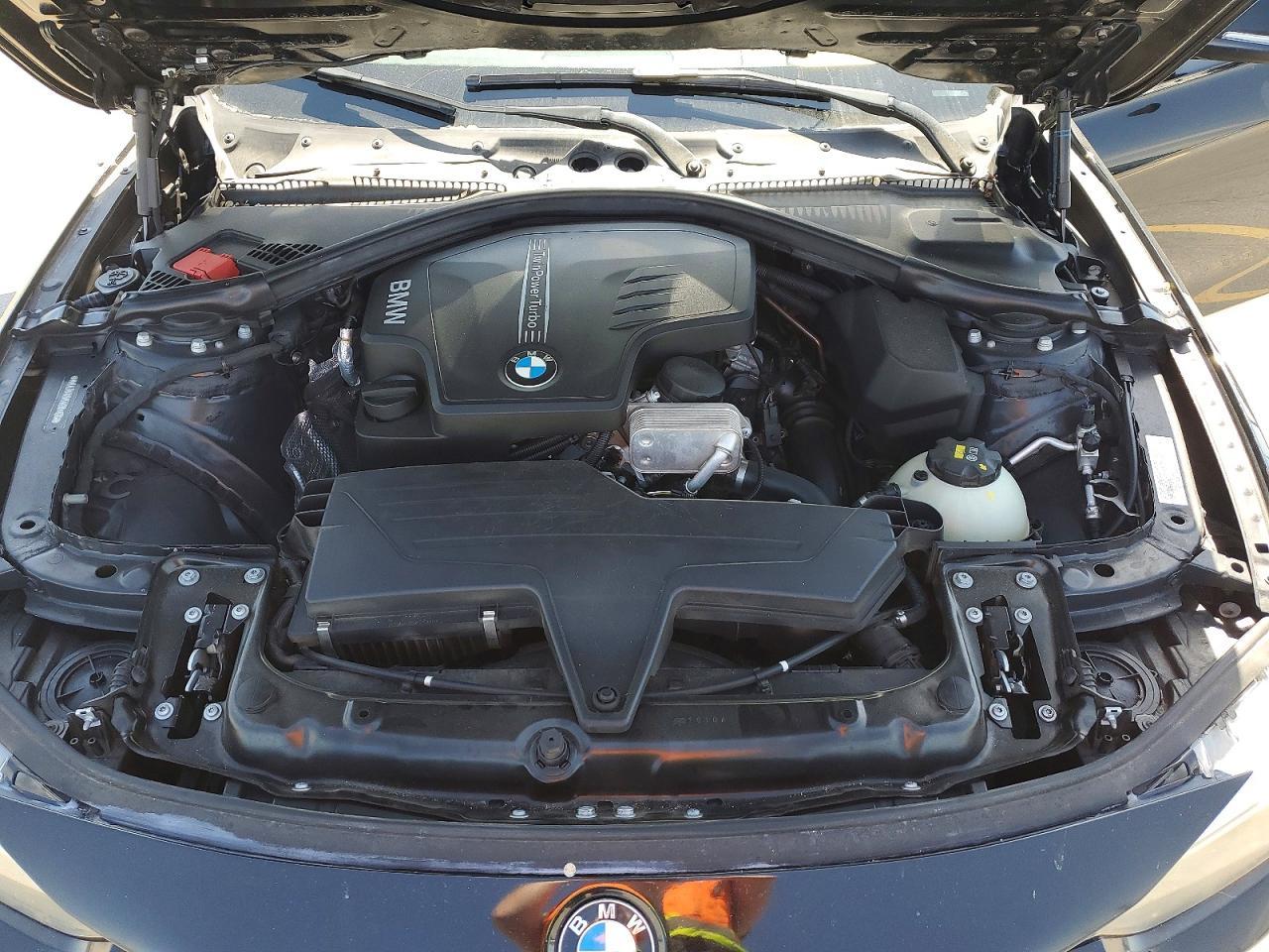 2015 BMW 320 I - zdjęcie 11