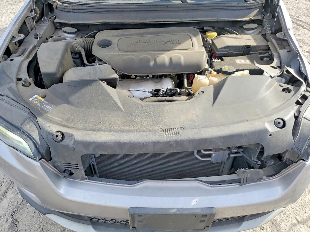 2020 Jeep Cherokee Limited - zdjęcie 12