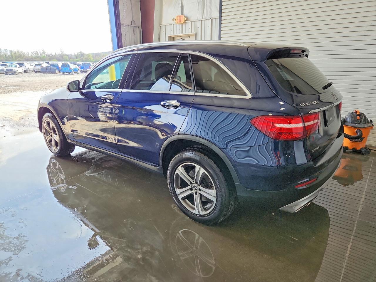 2019 Mercedes-Benz Glc 300 4Matic - zdjęcie 2