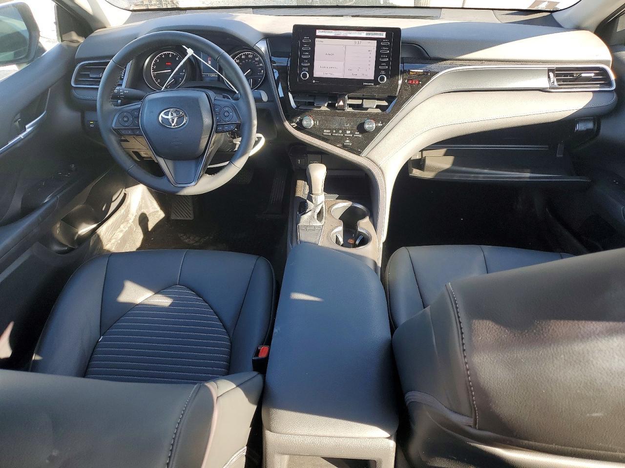 2024 Toyota Camry Se - zdjęcie 8