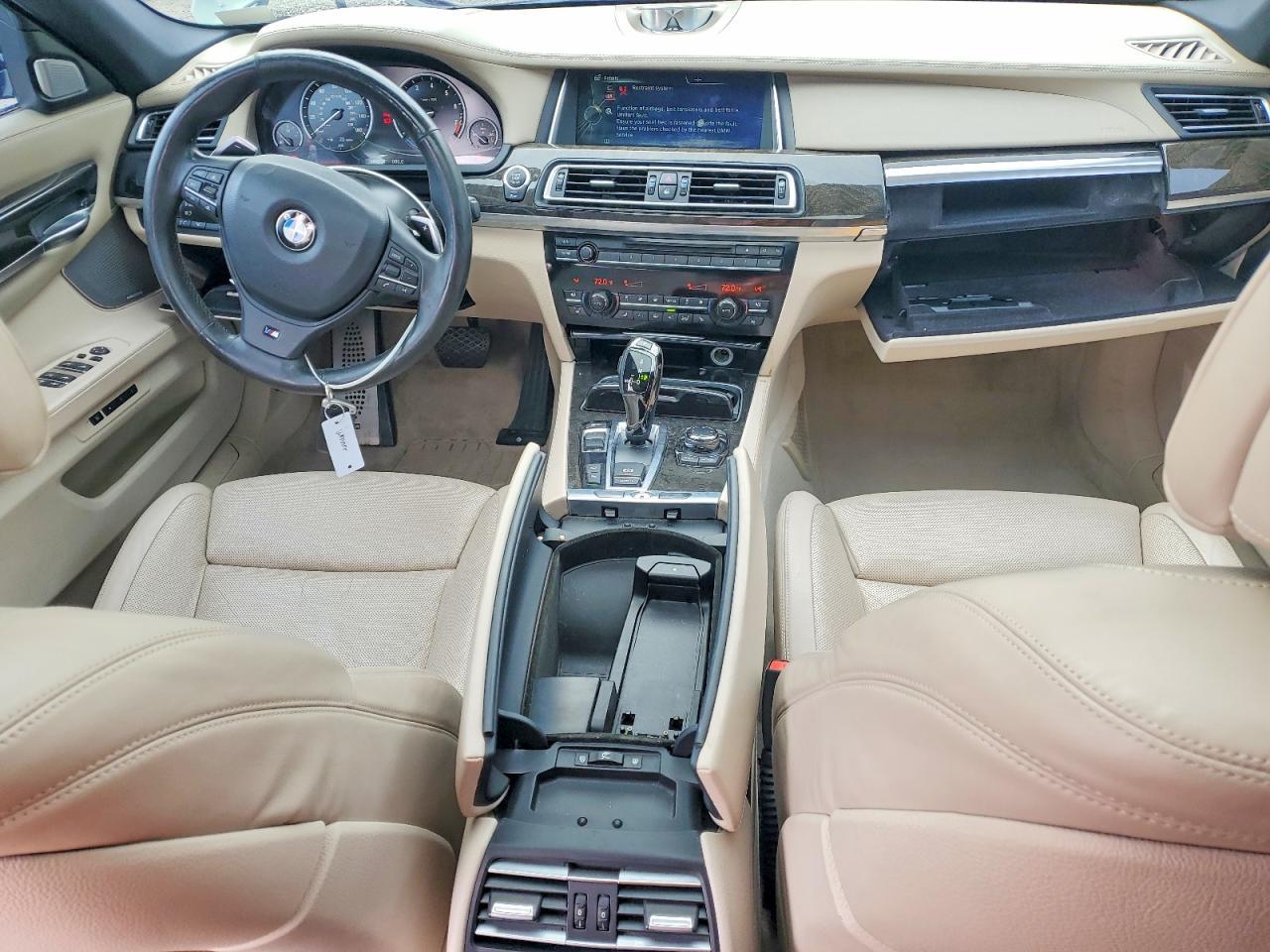 2013 BMW 750 Li - zdjęcie 8