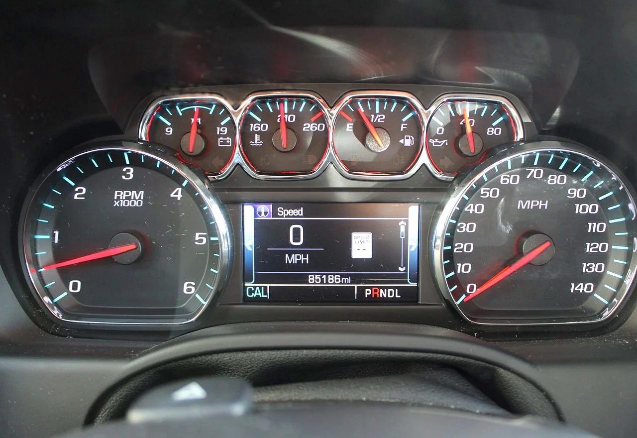 2020 Chevrolet Suburban K1500 Premier - zdjęcie 8