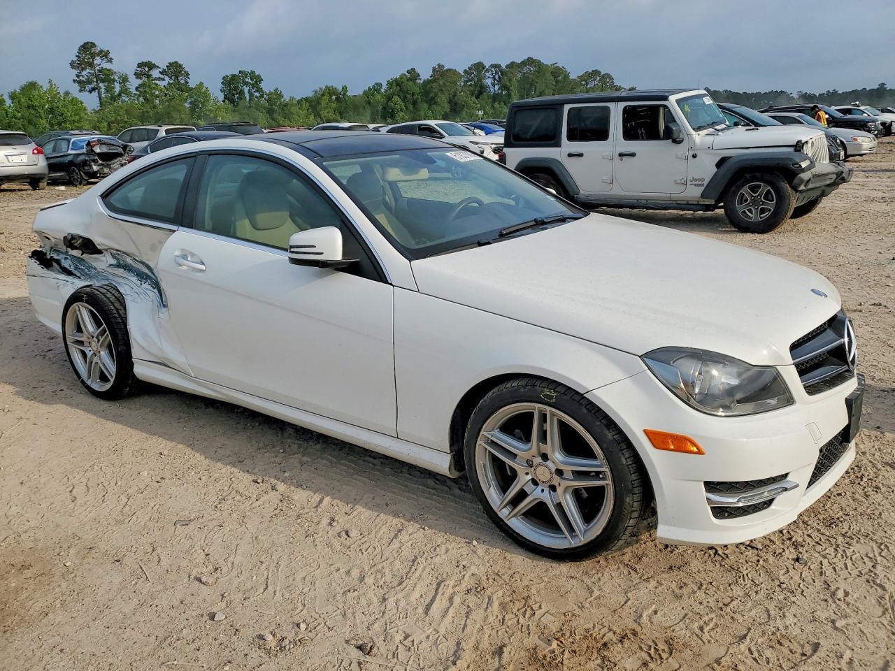2014 Mercedes-Benz C 250 - zdjęcie 4