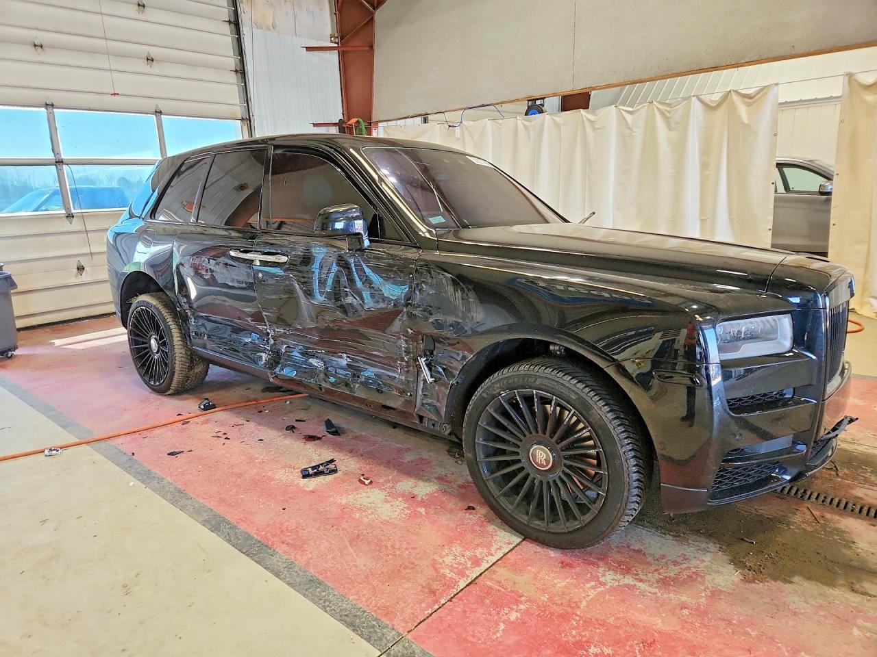 2023 Rolls-Royce Cullinan - zdjęcie 4