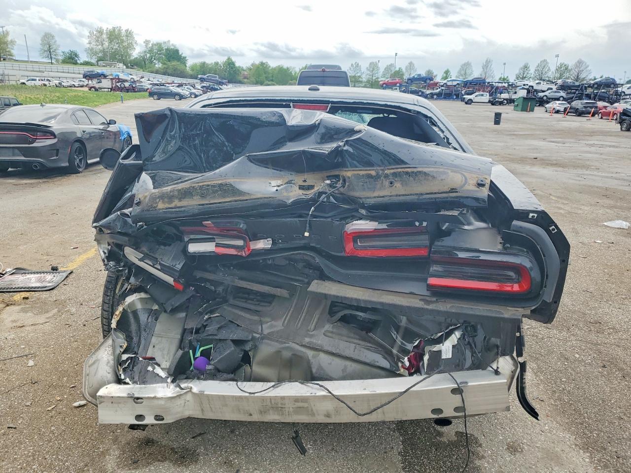 2021 Dodge Challenger Sxt - zdjęcie 6