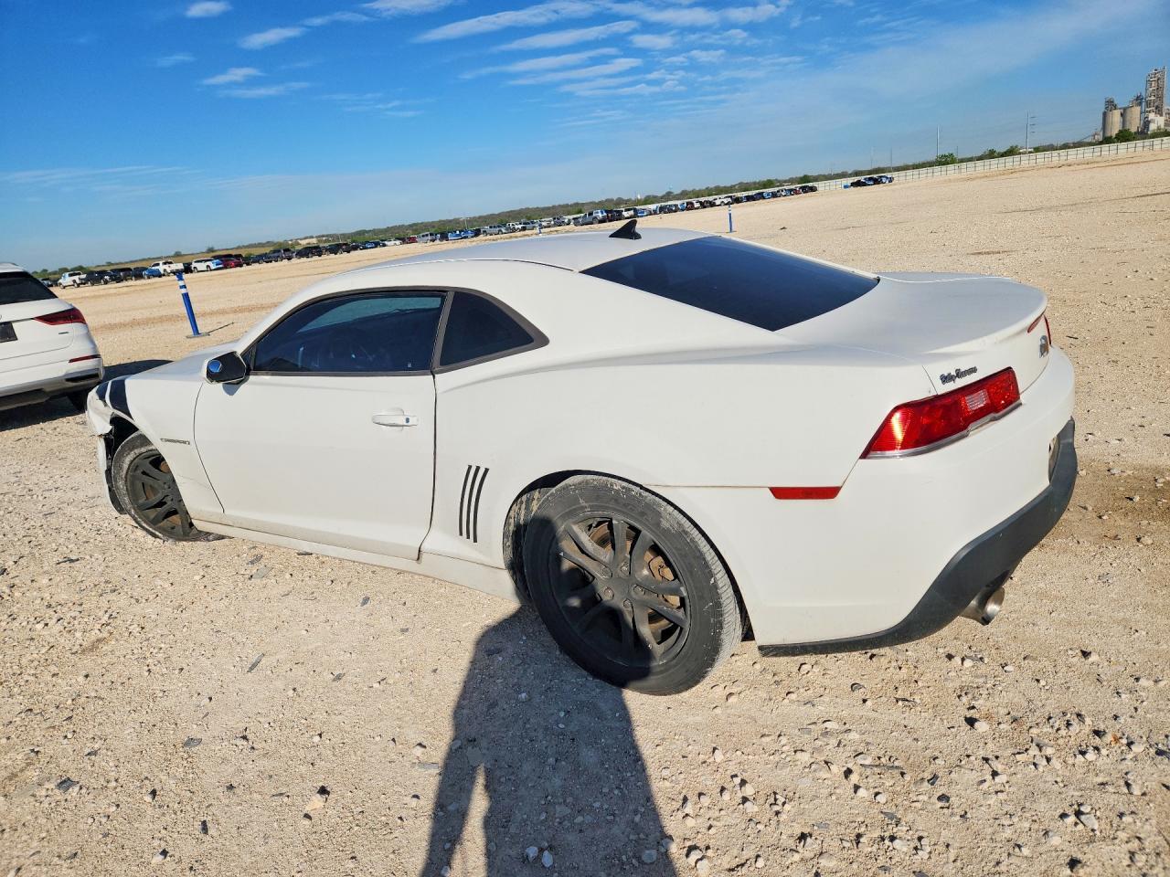2015 Chevrolet Camaro Ls - zdjęcie 2