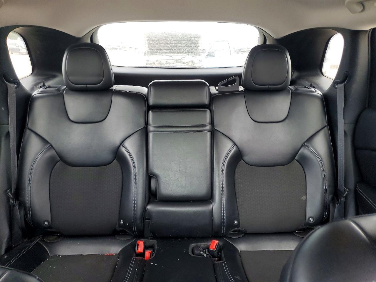 2019 Jeep Cherokee Latitude Plus - zdjęcie 10