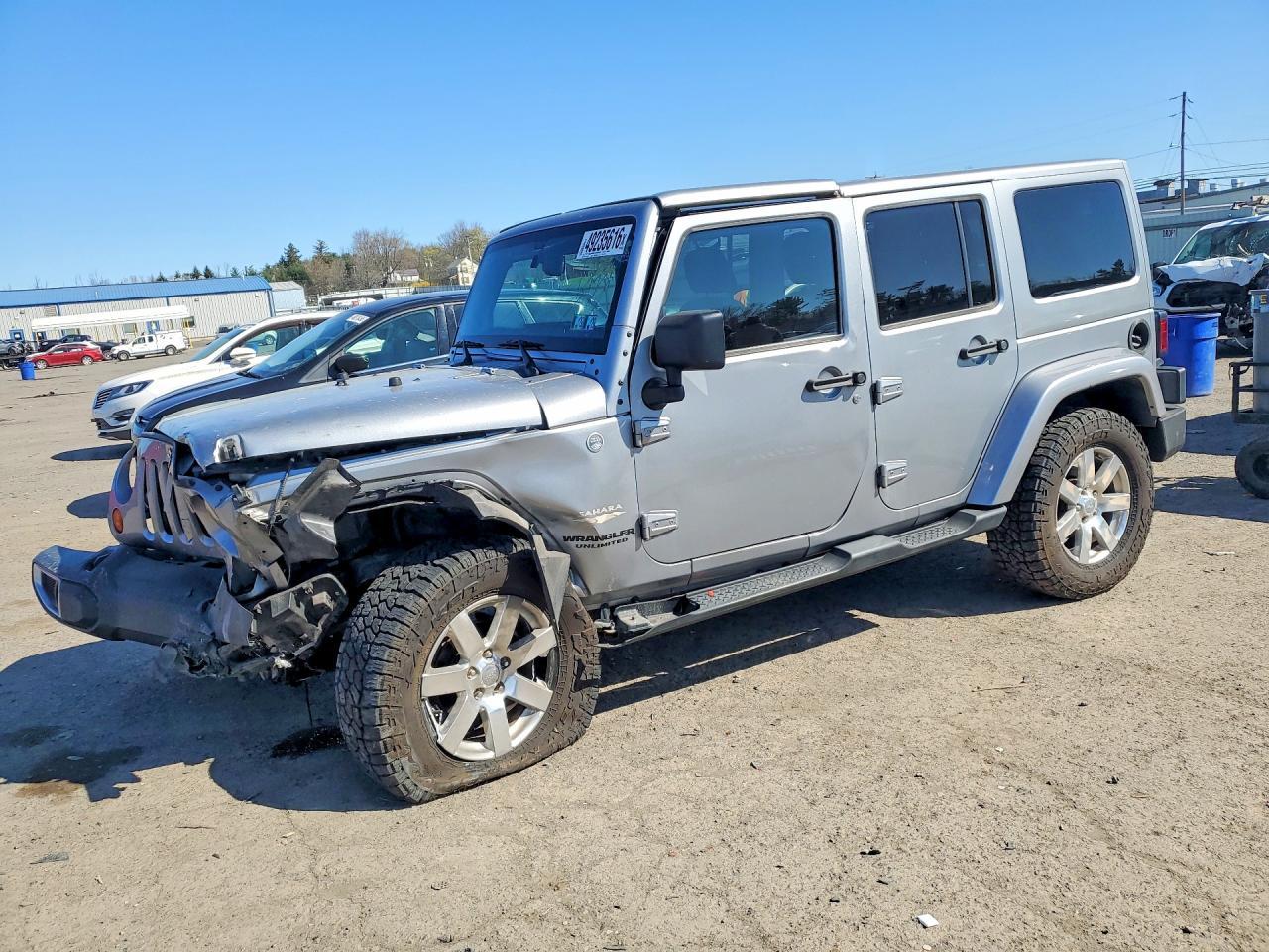 2013 Jeep Wrangler Unlimited Sahara - zdjęcie główne