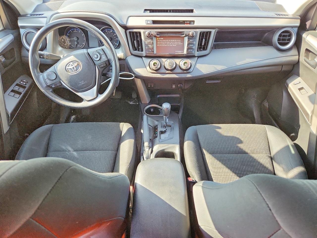 2017 Toyota Rav4 Le - zdjęcie 8
