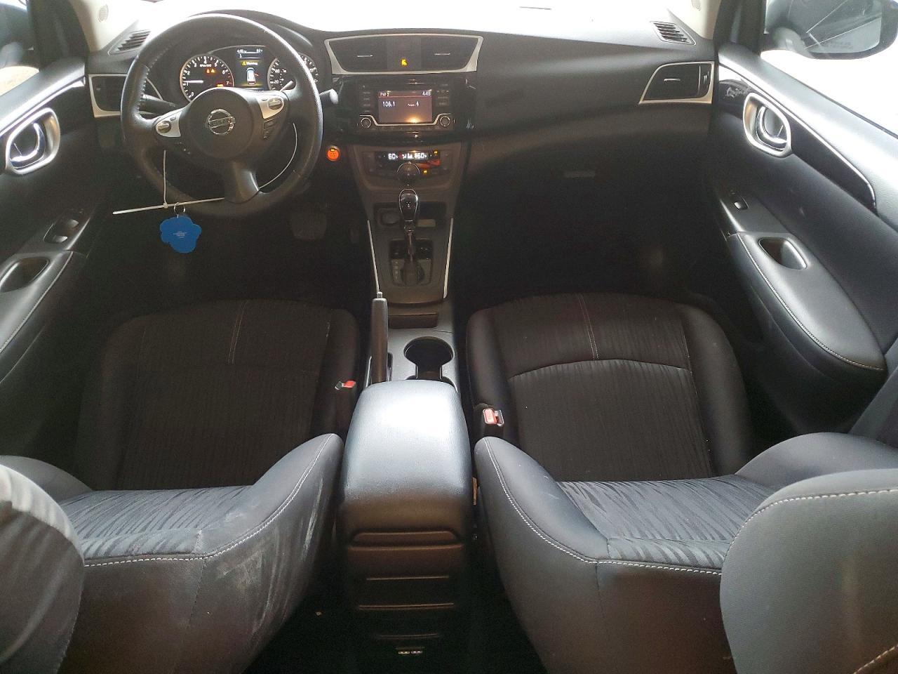 2018 Nissan Sentra Sv - zdjęcie 8