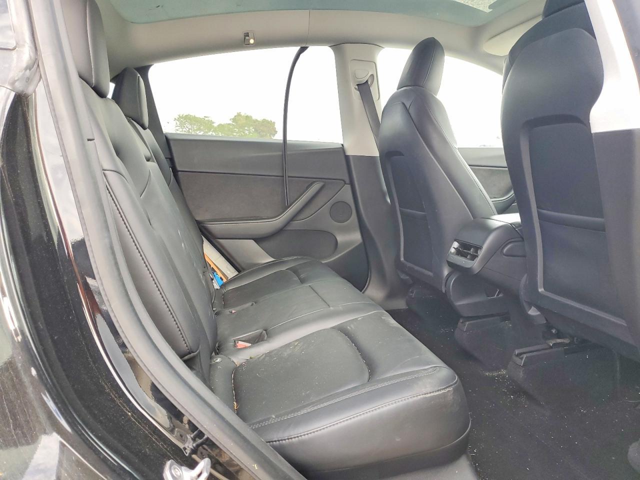 2020 Tesla Model Y - zdjęcie 10