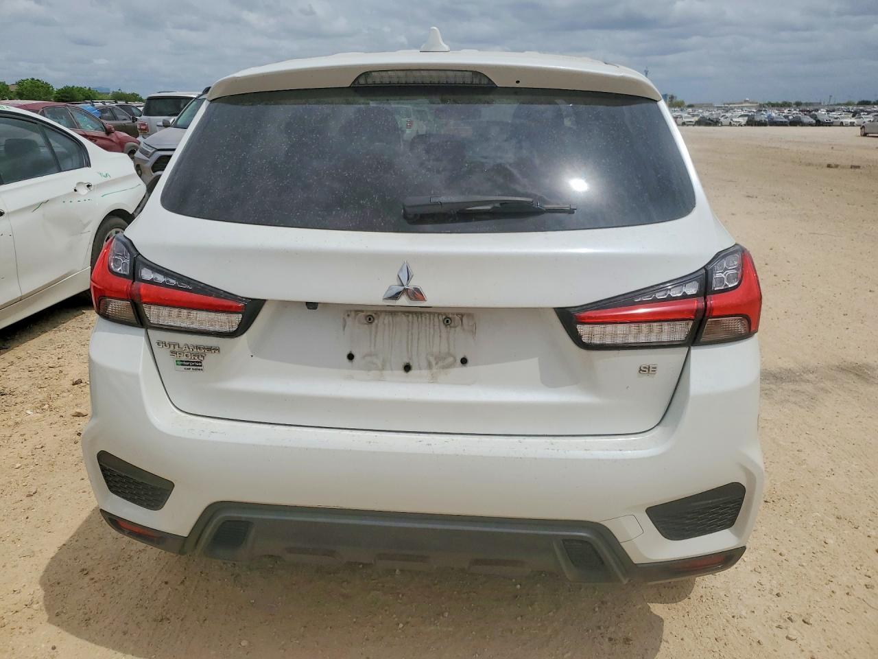 2021 Mitsubishi Outlander Sport Se - zdjęcie 6