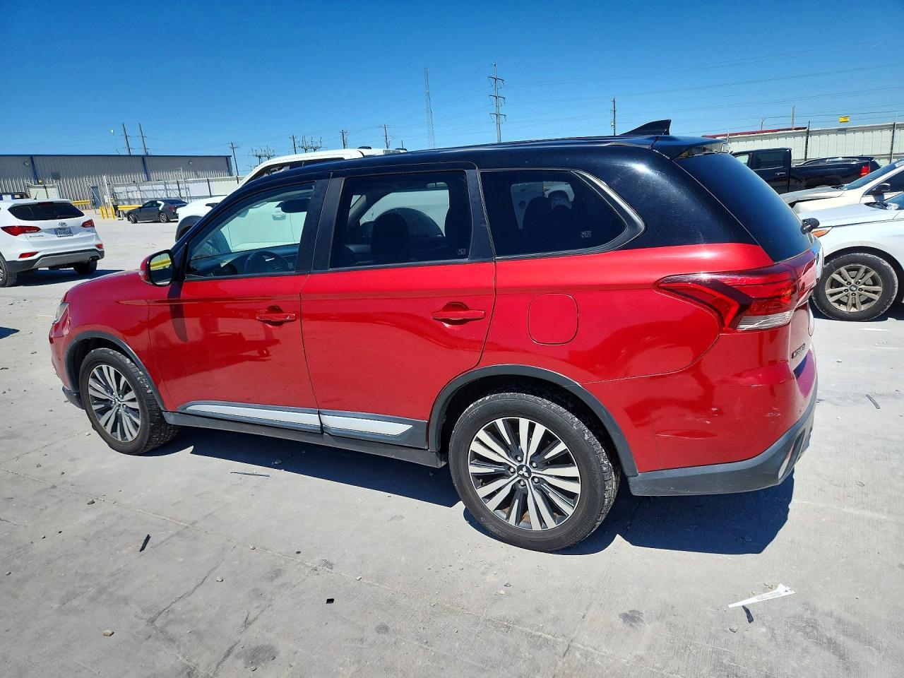 2019 Mitsubishi Outlander Se - zdjęcie 2