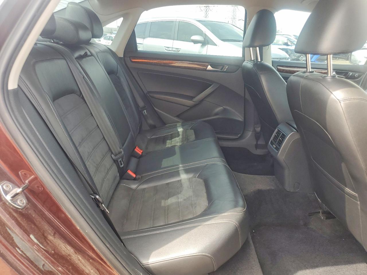 2013 Volkswagen Passat Sel - zdjęcie 10