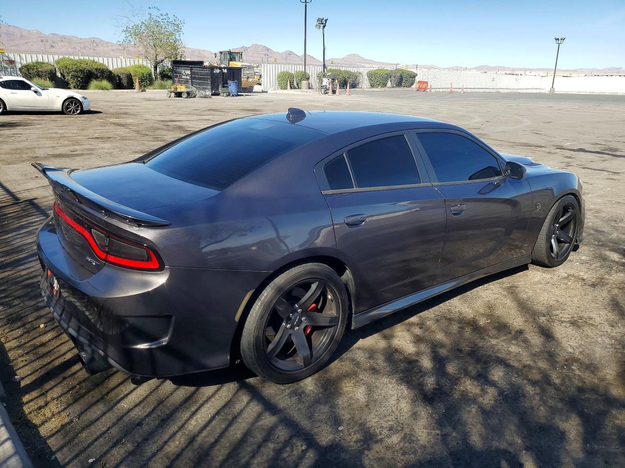 2016 Dodge Charger Srt Hellcat - zdjęcie 3