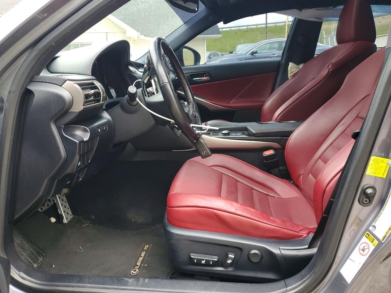 2016 Lexus Is 300 - zdjęcie 7