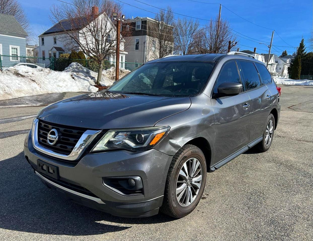 2017 Nissan Pathfinder Sv - zdjęcie 2