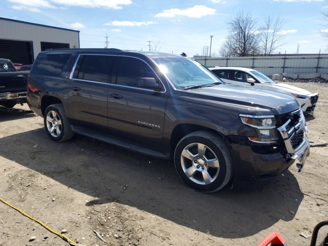 2015 Chevrolet Suburban K1500 Lt - zdjęcie 4