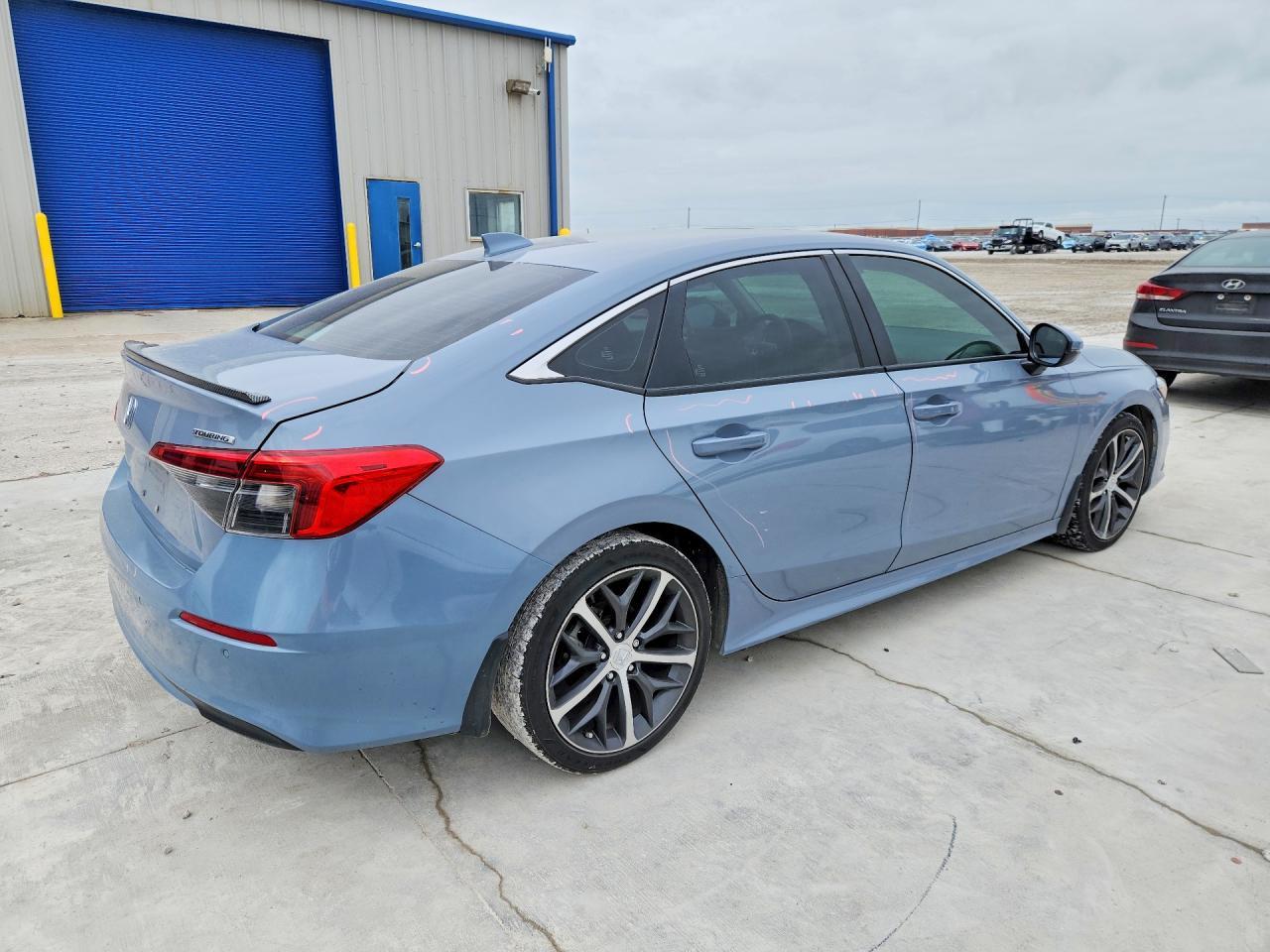 2024 Honda Civic Touring - zdjęcie 3