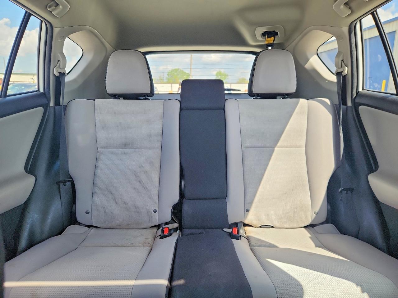 2016 Toyota Rav4 Xle - zdjęcie 10