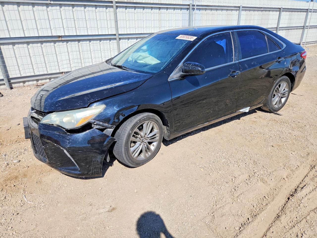 2016 Toyota Camry Se - zdjęcie główne