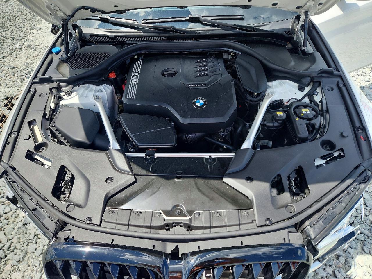 2022 BMW 530 I - zdjęcie 11