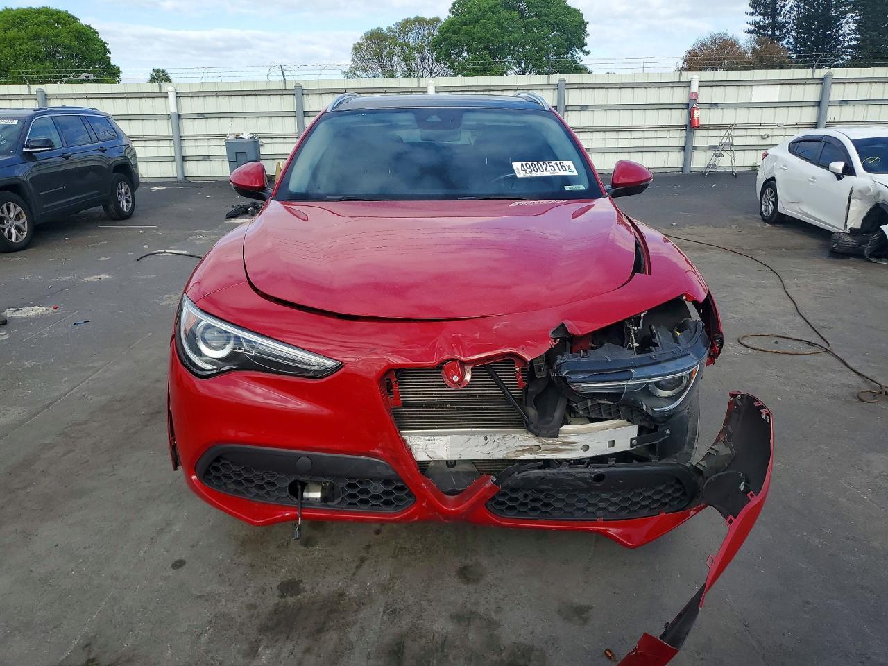 2021 Alfa Romeo Stelvio Ti - zdjęcie 5