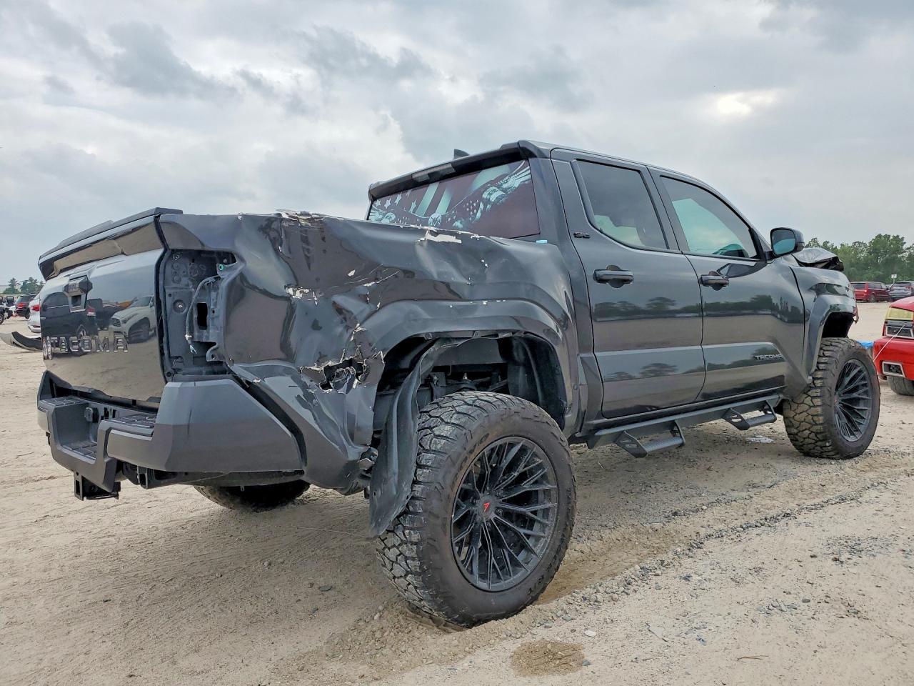 2025 Toyota Tacoma Sr5 - zdjęcie 3