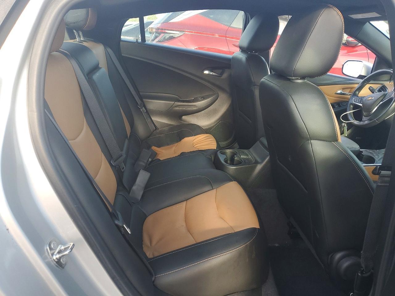 2018 Chevrolet Volt Premier - zdjęcie 11