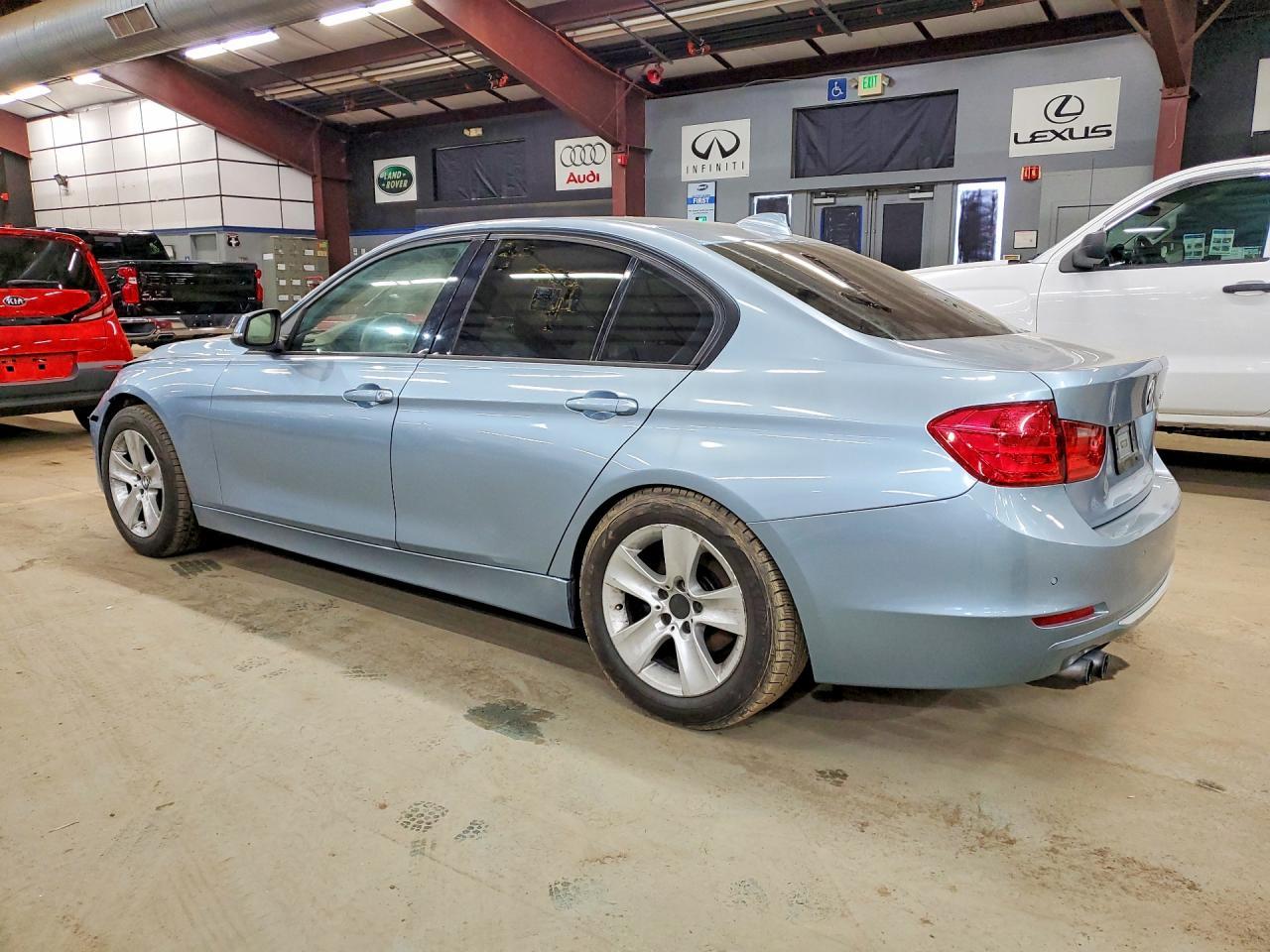 BMW Seria 3 - zdjęcie 2