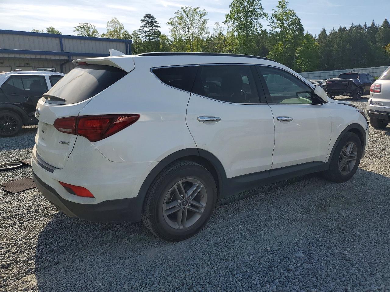 2017 Hyundai Santa Fe Sport 2.4L - zdjęcie 3