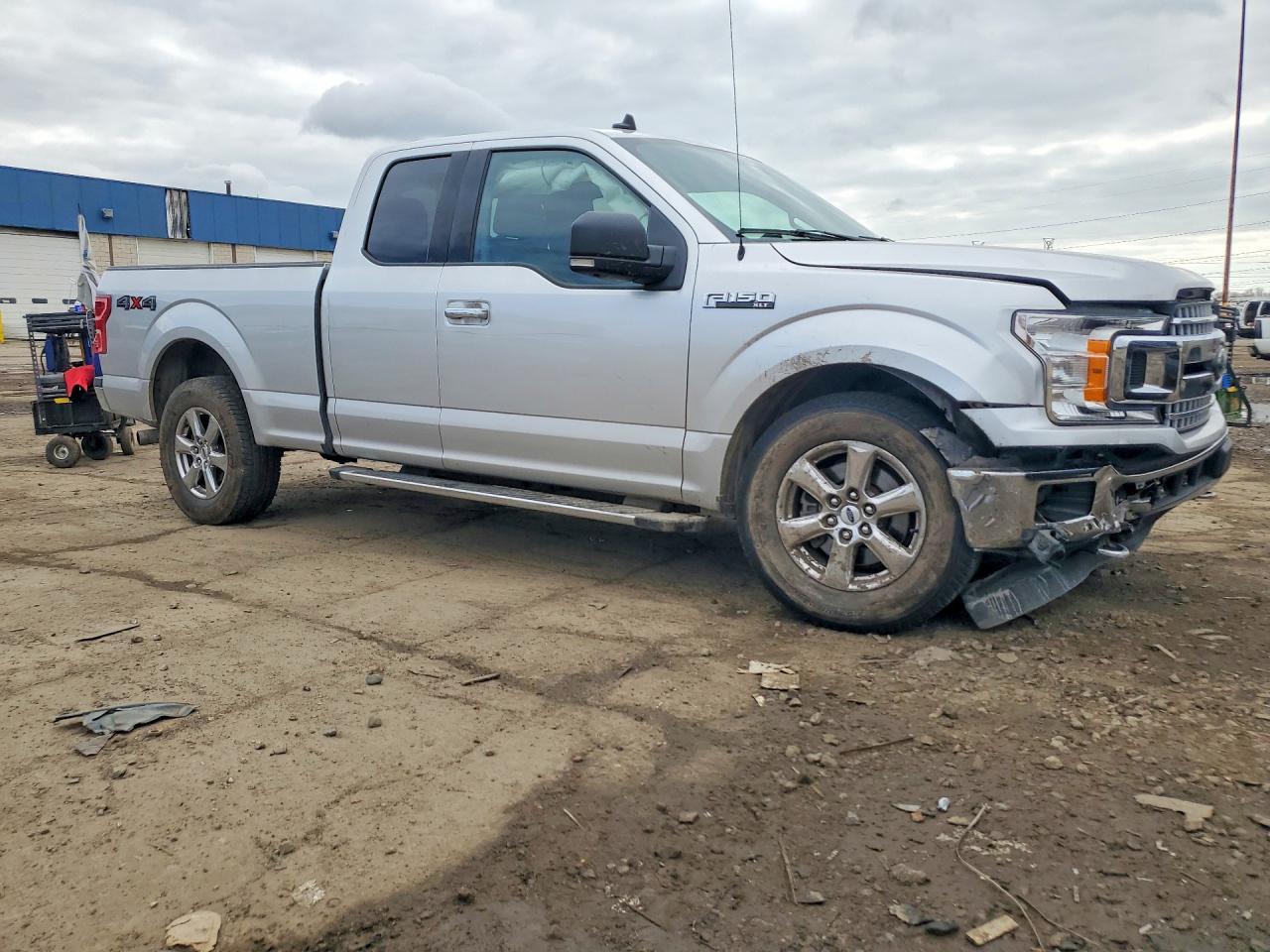 2019 Ford F150 Super Cab - zdjęcie 4