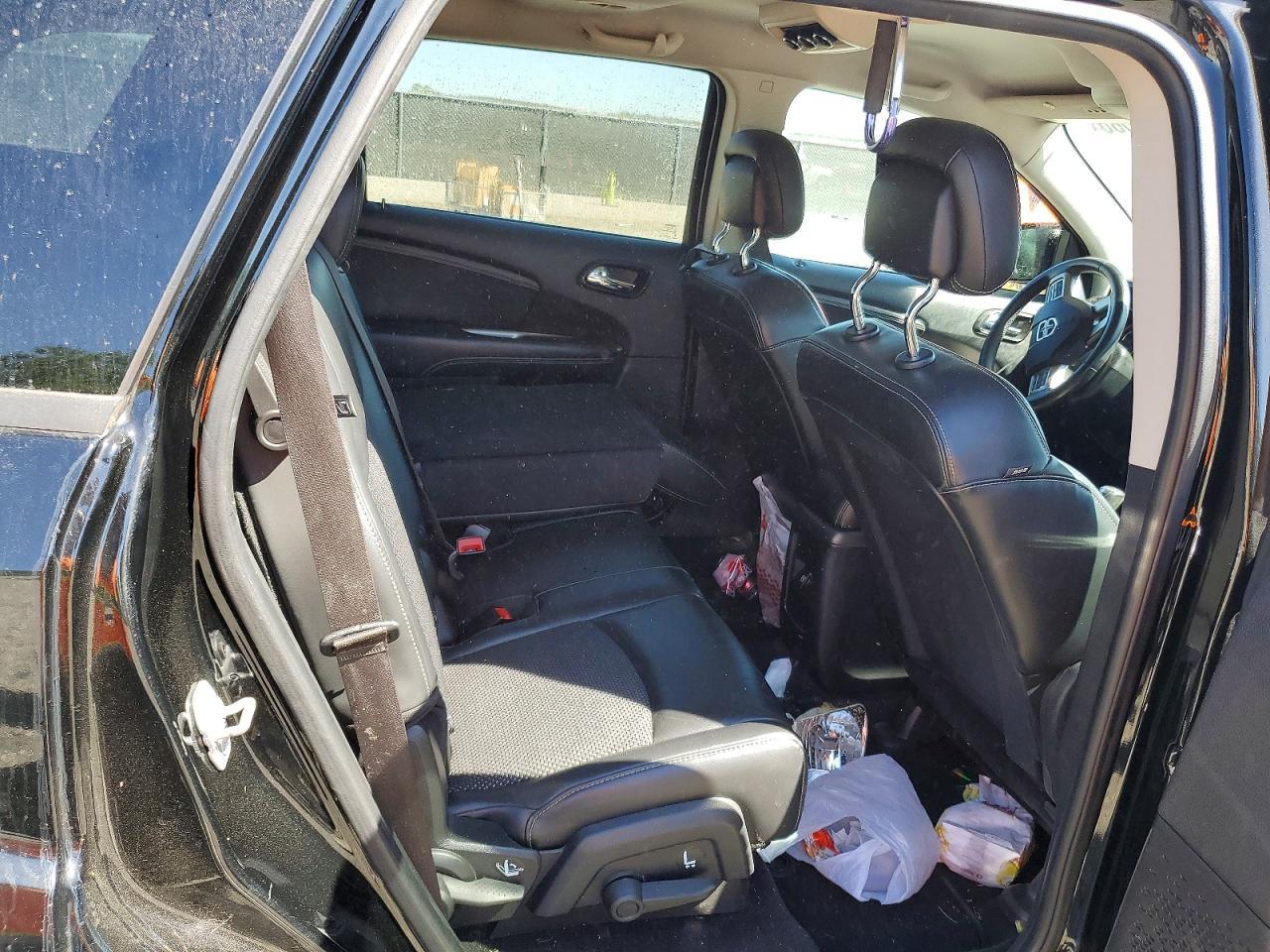 2017 Dodge Journey Crossroad - zdjęcie 10