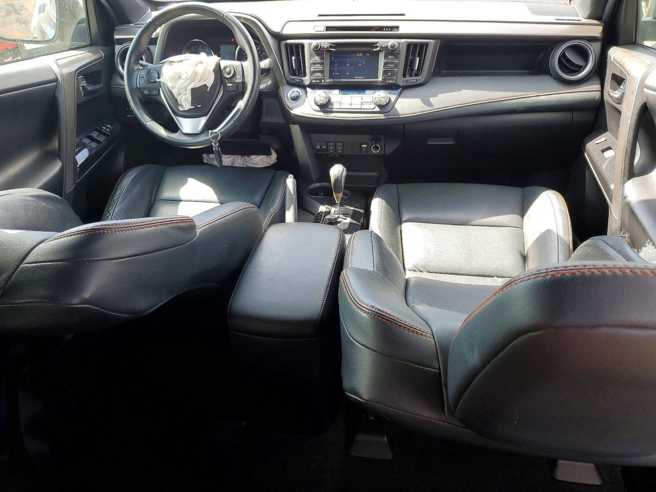 2017 Toyota Rav4 Se - zdjęcie 8