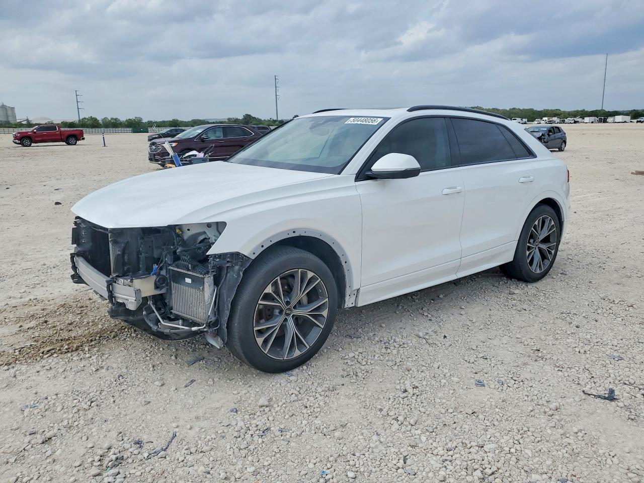 2023 Audi Q8 Premium - zdjęcie główne