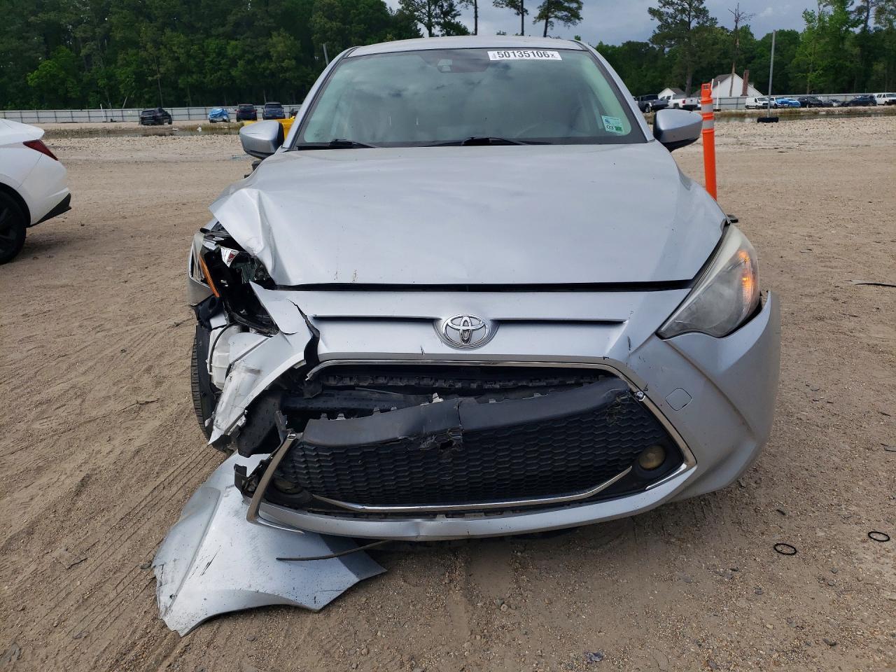2019 Toyota Yaris - zdjęcie 5