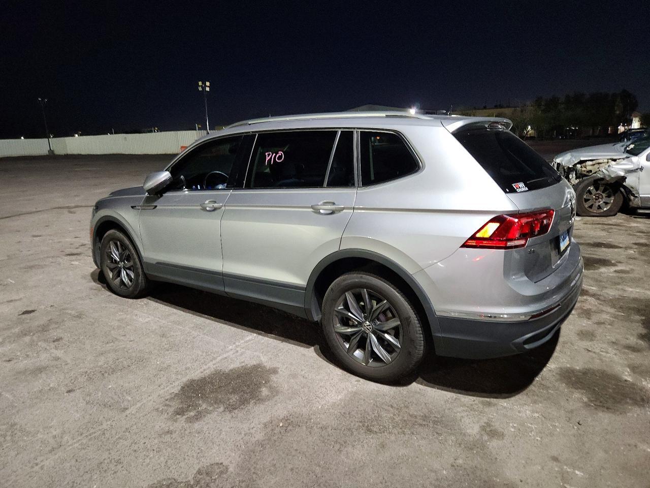 2022 Volkswagen Tiguan Se - zdjęcie 2