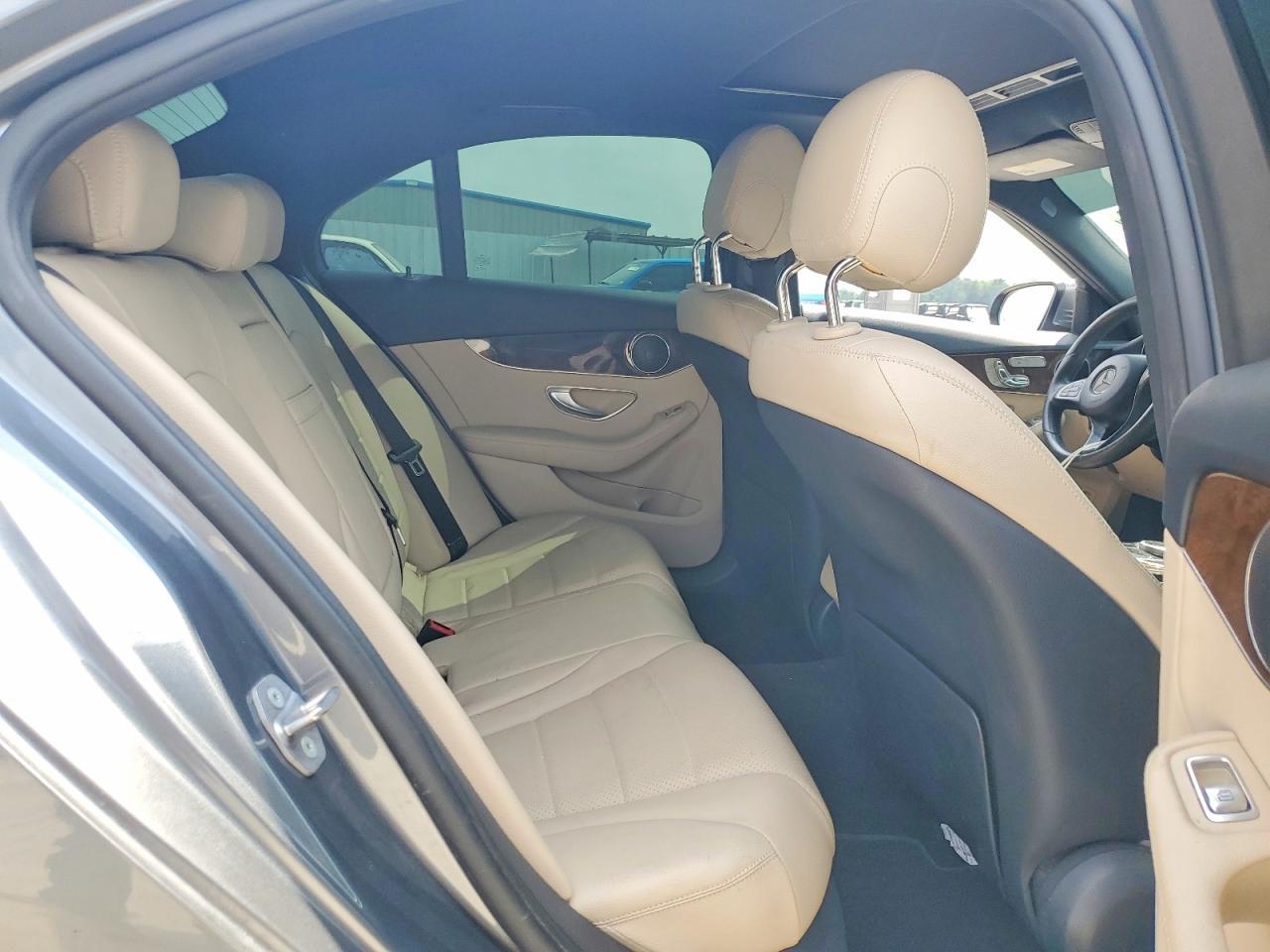2018 Mercedes-Benz C 300 - zdjęcie 10