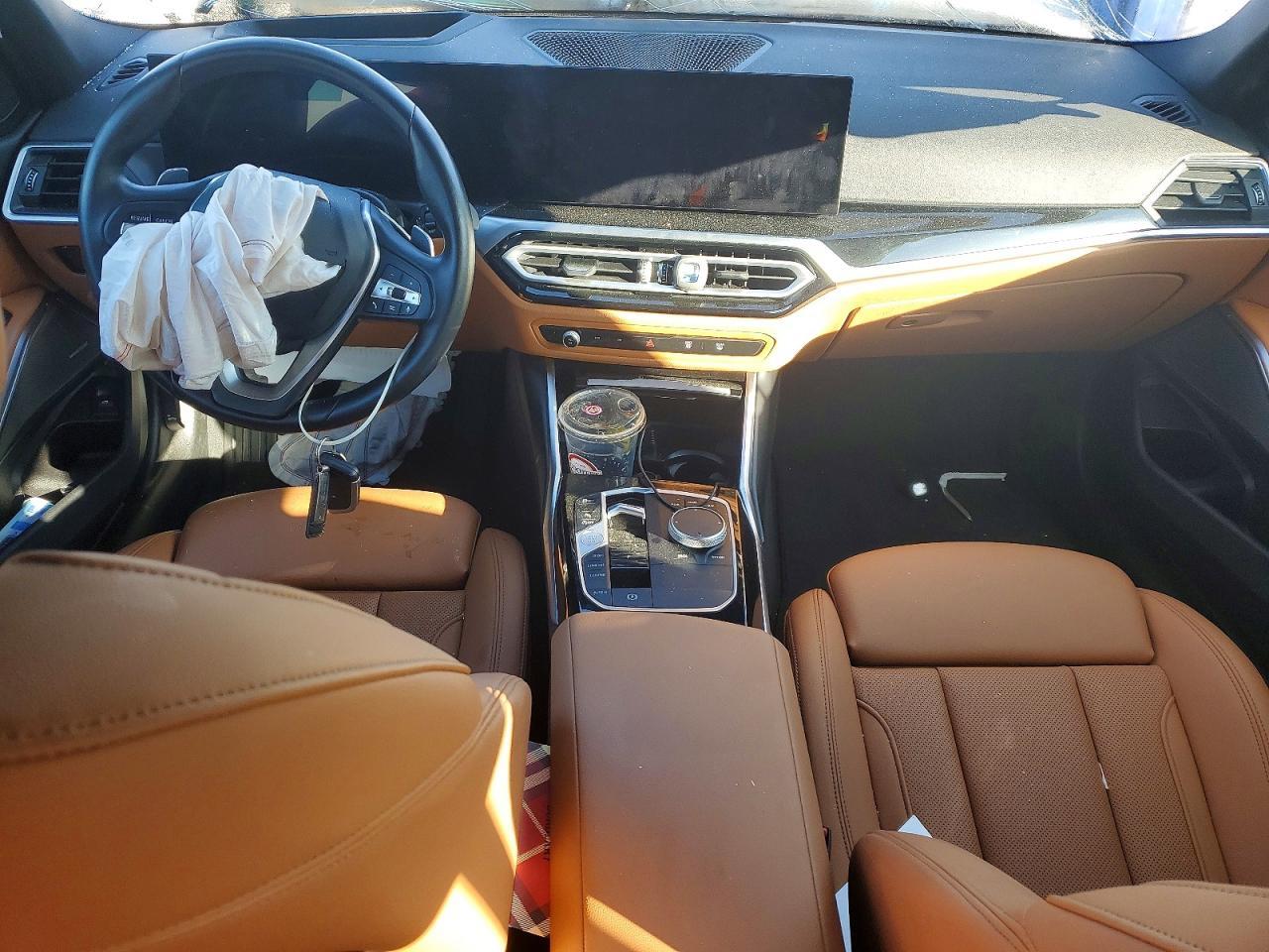 2023 BMW 330I - zdjęcie 8