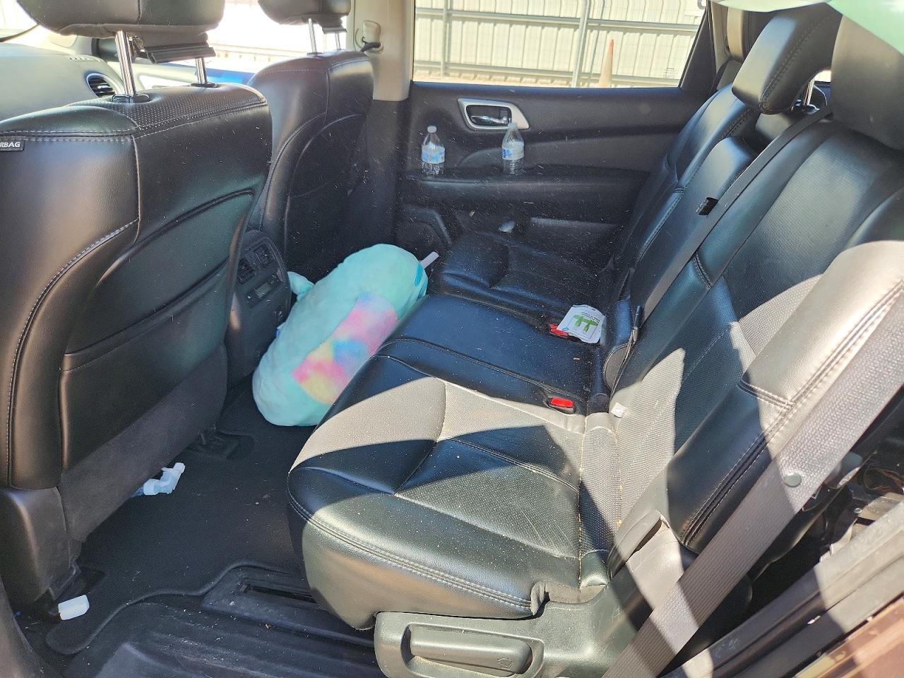 2016 Nissan Pathfinder Platinum - zdjęcie 13