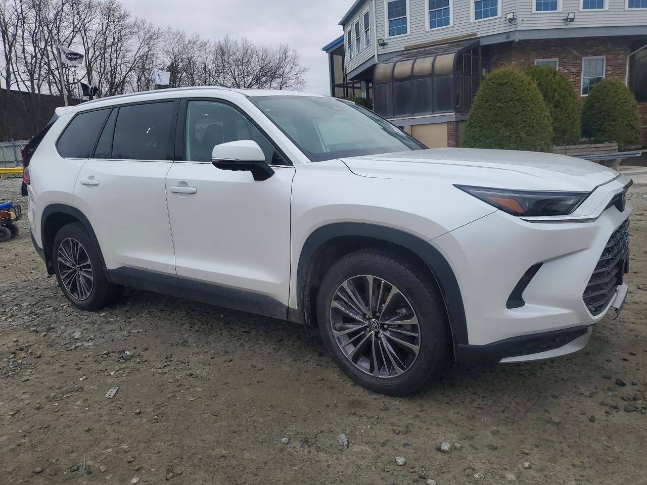 2024 Toyota Grand Highlander Hybrid Max Platinum - zdjęcie 4
