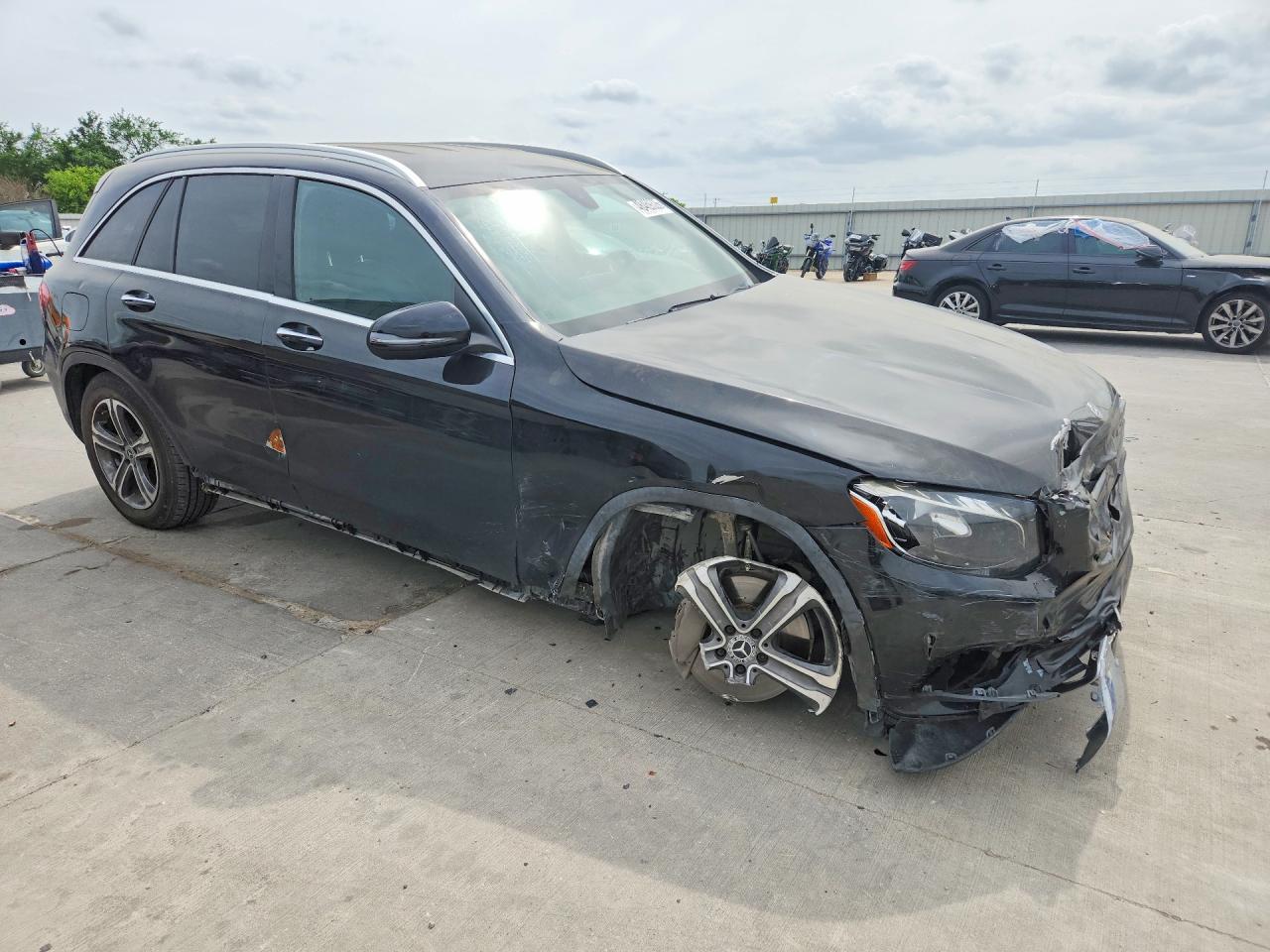 2017 Mercedes-Benz Glc 300 - zdjęcie 4