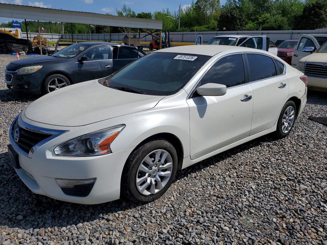 2014 Niss Altima - zdjęcie główne