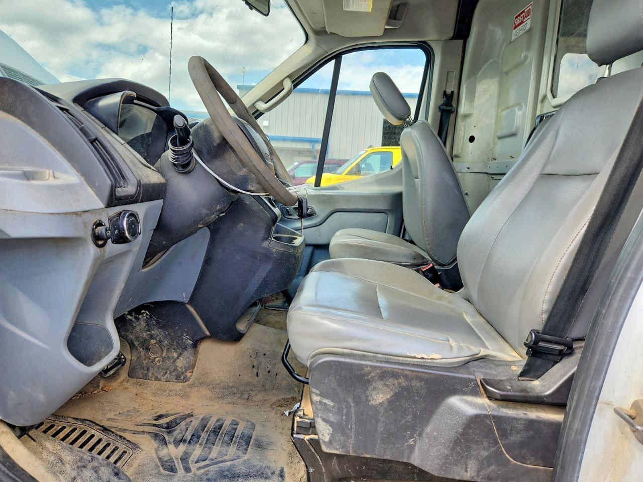 2015 Ford Transit T-250 - zdjęcie 7