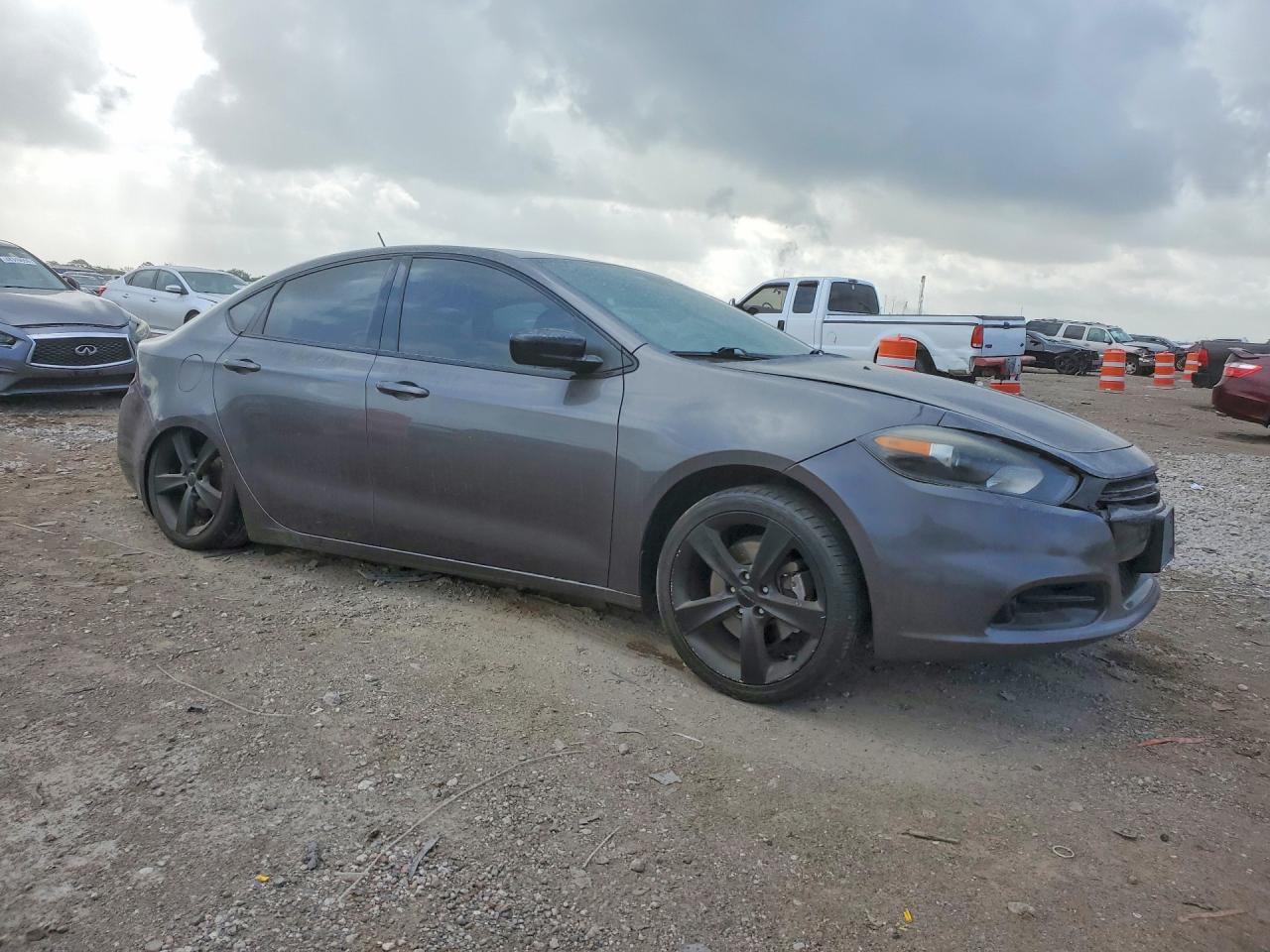 2016 Dodge Dart Sxt - zdjęcie 4
