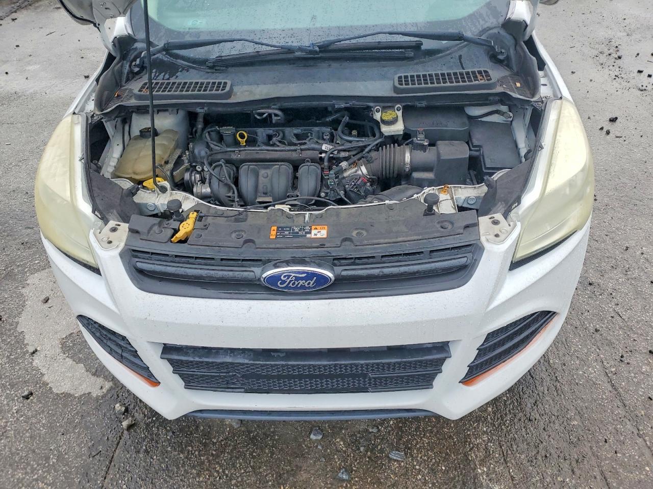 2015 Ford Escape S - zdjęcie 12