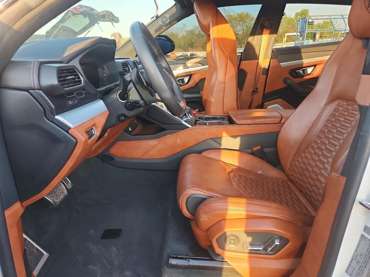 2019 Lamborghini Urus - zdjęcie 7